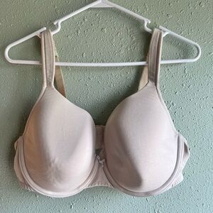 Cacique Cream T-Shirt Bra with Seamless Design